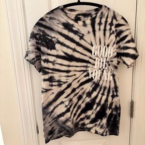 Good Die Young ALF Linda Finegold Black and White Tie-Dye Graphic Tee size S